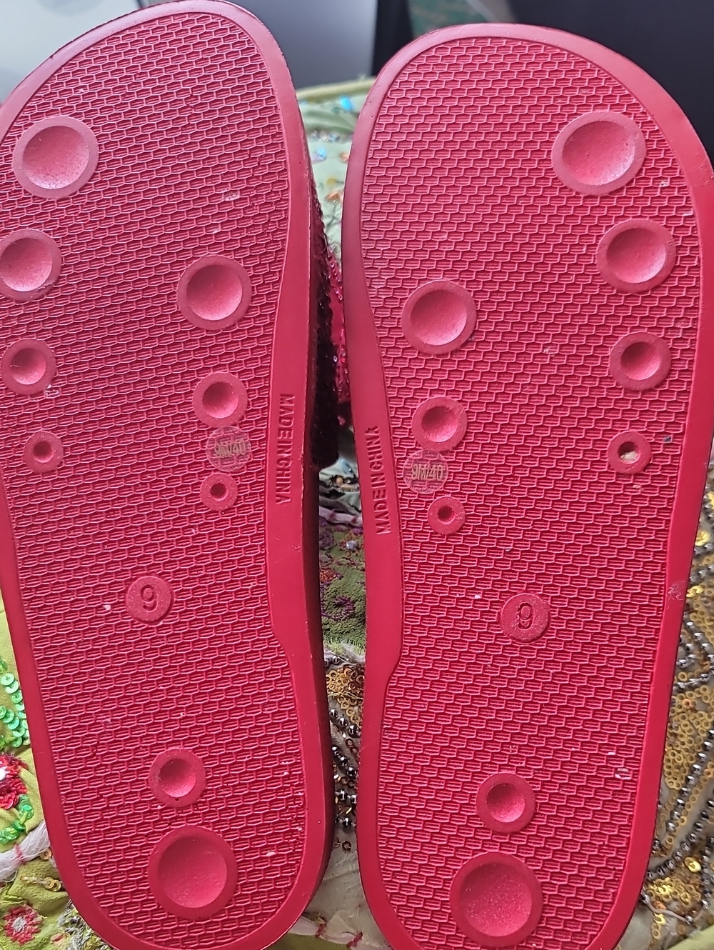 I.N.C. NWOT Pool Slides with Red Rhinestone Bow ( Red is HTF) - Picture 3 of 4